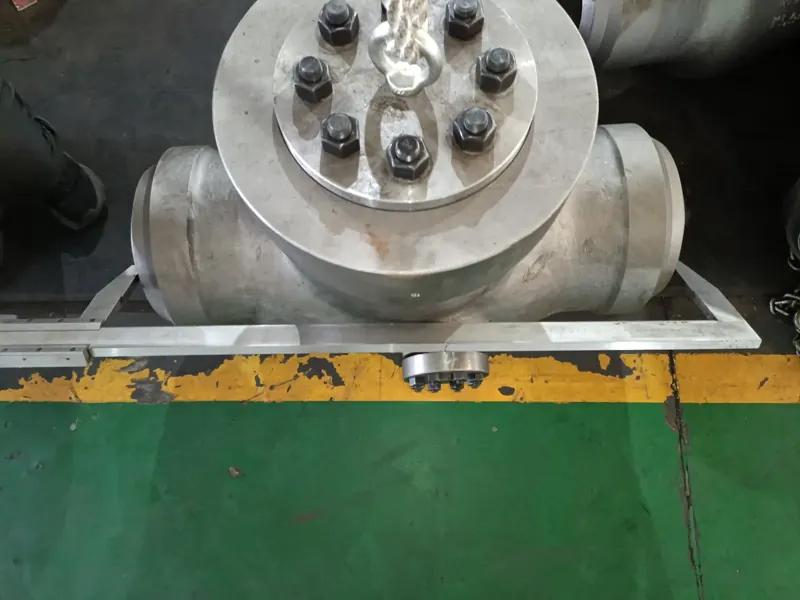 Face-to-face dimension measured on an assembled check valve